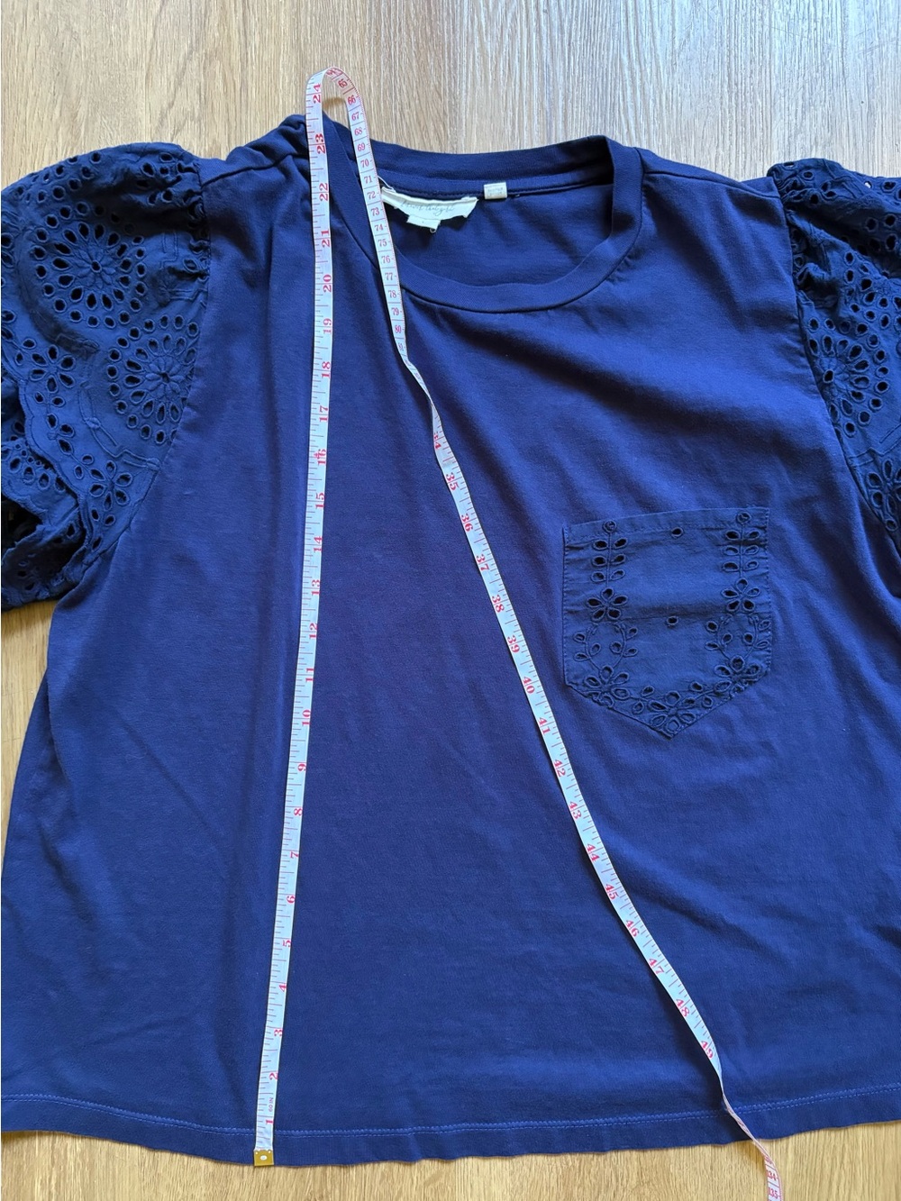 Forever That Girl Anthropologie Navy Eyelet Puff Sleeve Top Large - Picture 7 of 8
